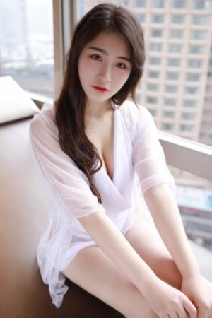 女厕偷拍一一亚瑟_4K免费观看最新